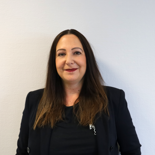 Evelin bearbeitet 2 Evelin bearbeitet 2